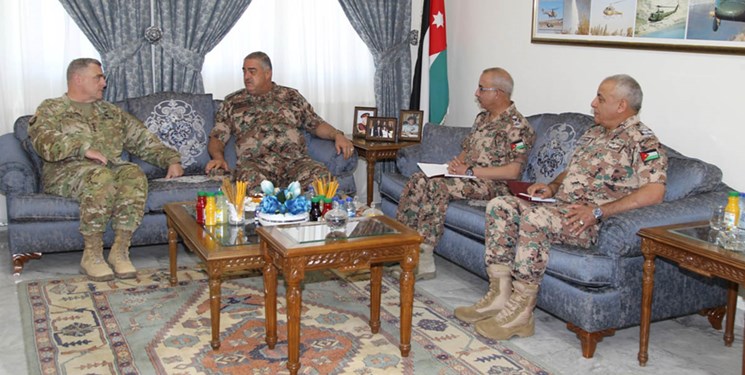دیدار فرمانده نیروی زمینی ارتش آمریکا با رئیس ستاد مشترک ارتش اردن
