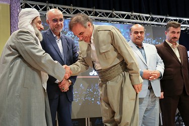 قطب الدین صادقی در اختتامیه سیزدهمین جشنواره بین‌المللی تئاتر خیابانی مریوان
