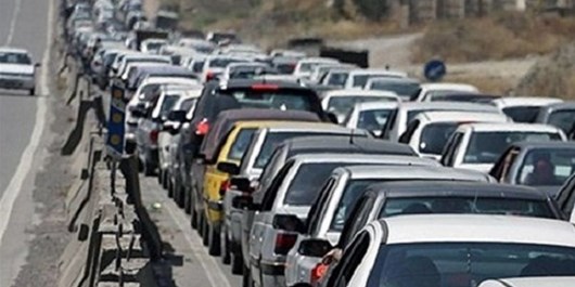 ترافیک پرحجم  آخرین روز تابستان در محورهای سمنان/ واژگونی پراید با 3 کشته