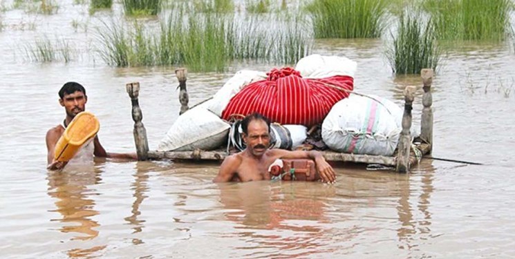 ارسال کمک‌‌های بشردوستانه تاجیکستان برای سیل‌زدگان پاکستان