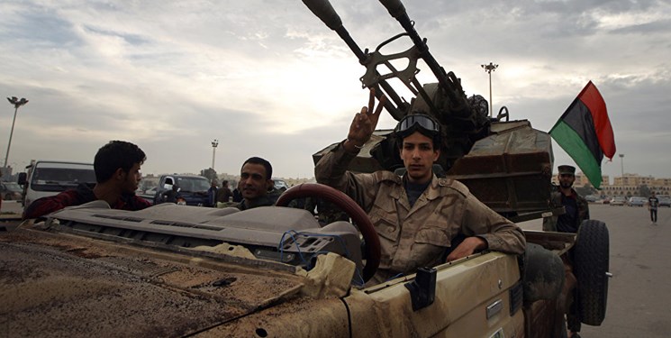  نیروهای ارتش لیبی فرودگاه بنغازی را تخلیه می‌کنند