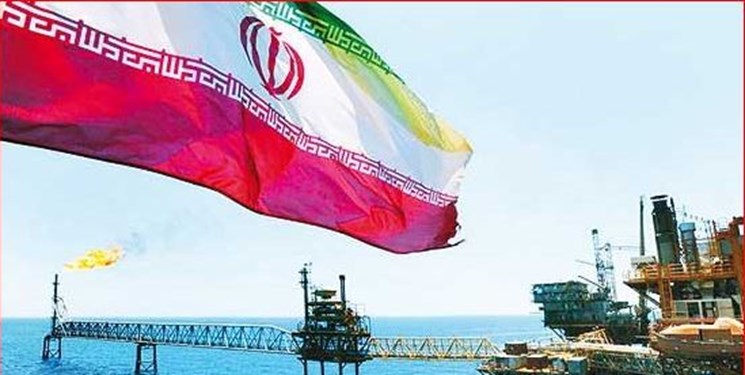 بلومبرگ: آمریکا 8 کشور را از تحریمهای نفتی علیه ایران معاف کرد