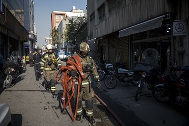  آتش سوزی در انبار کالا در خیابان امیرکبیر تهران