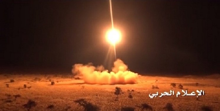 فرودگاه ویژه آپاچی‌های سعودی هدف حمله موشک‌های هوشمند یمن قرار گرفت