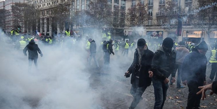  تعداد بازداشتی‌های اعتراضات امروز فرانسه به ۱۰۰۰ نفر افزایش یافت