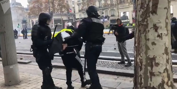 جلیقه زردهای بازداشت شده فرانسوی، محاکمه می‌شوند