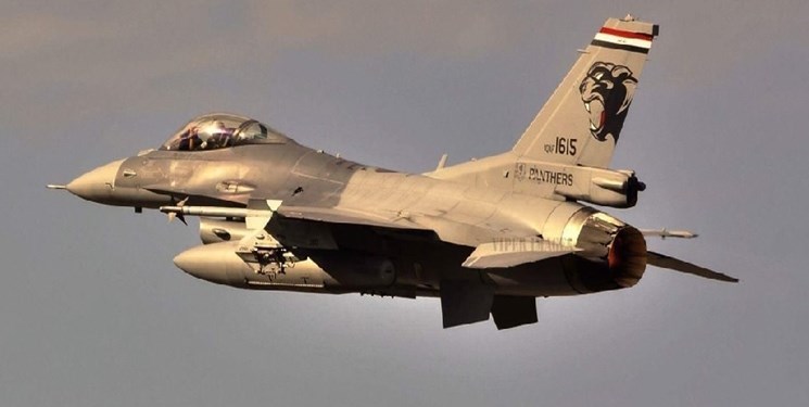 44 تروریست در حمله هوایی عراق به داعش در سوریه کشته شدند