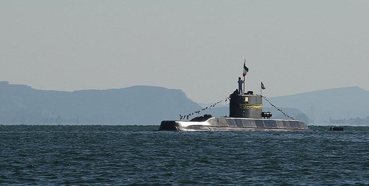 اولین حضور زیردریایی فاتح و ناوشکن سهند در رزمایش «ولایت ۹۷»