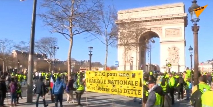 سایه سنگین نیروهای امنیتی در پانزدهمین شنبه اعتراض در فرانسه + عکس و فیلم