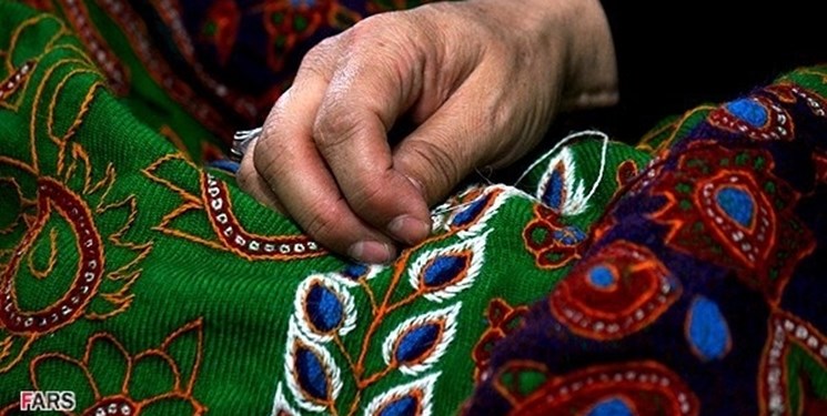 کارآفرینی بانوی رفسنجانی با هنر «پته‌دوزی»