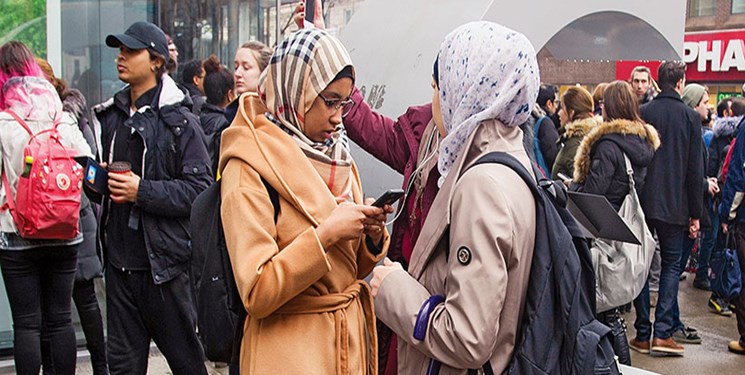 ایالت کبک کانادا درصدد منع حجاب در شغل‌های عمومی است