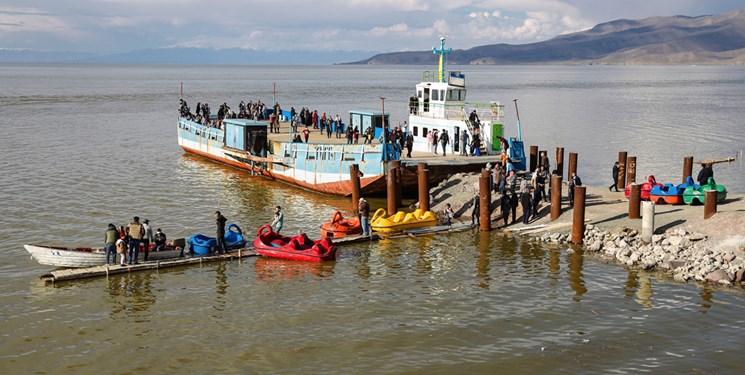 حجم آب دریاچه ارومیه به بیش از 4 میلیارد مترمکعب رسید