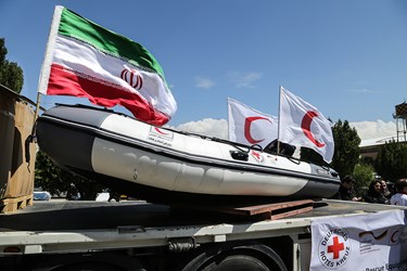 مراسم تحویل محموله های صلیب سرخ کشور آلمان و کویت به سیل زده گان