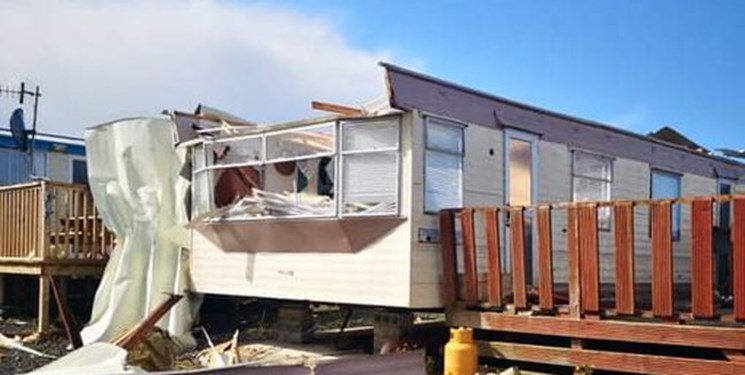 «طوفان هانا»  10 هزار منزل در بریتانیا را در خاموشی فرو برد + تصاویر