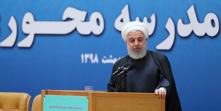 روحانی: دولت ایران در برجام بزرگترین تضمین را گرفت/مردم صرفه‌جویی کنند می‌توانیم بنزین صادر کنیم