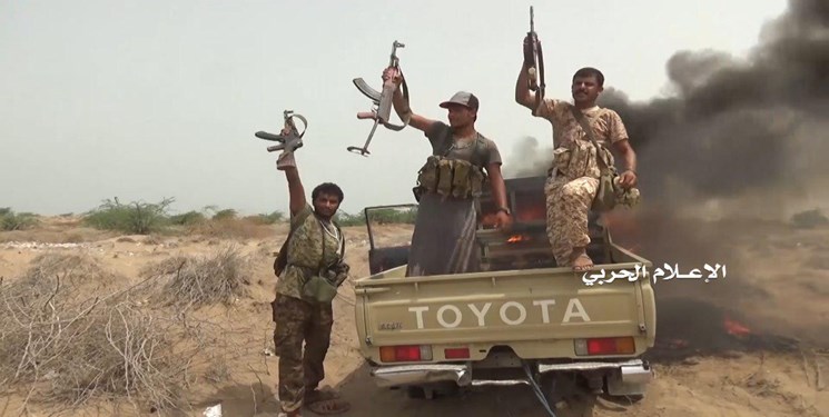 نیروهای یمنی کنترل هفت پایگاه در نزدیکی مرز عربستان را به دست گرفتند