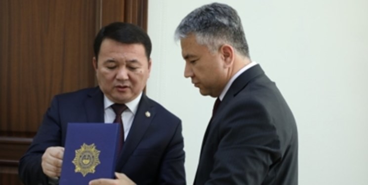 دیدار مقامات ارشد تاجیکستان و قرقیزستان/ همکاریهای قضایی محور مذاکرات
