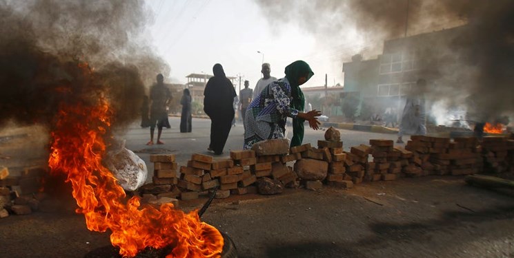 حزب «الأمه» سودان: حمله به تحصن کنندگان جنایت است
