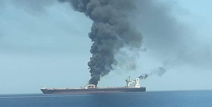 واکنش تحلیلگر یمنی به انفجار دو نفتکش: برخی متوهمند؛ آمریکا وارد جنگ نمی‌شود