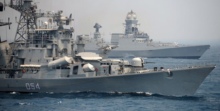 هند دو کشتی جنگی برای پشتیبانی از کشتی‌های تجاری‌اش به تنگه‌ هرمز می‌فرستد