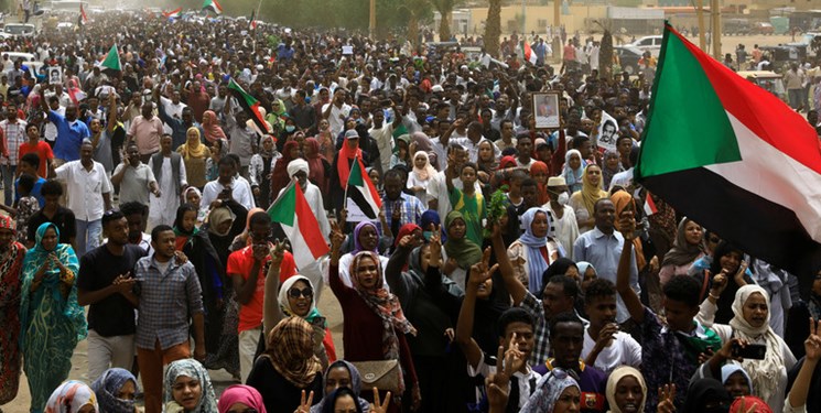 تظاهرات مردم سودان در اعتراض به گزارش کمیته‌ حقیقت‌یاب