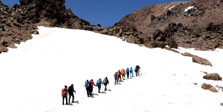 کوهنوردان مفقود شده  در ارتفاعات تکاب نجات یافتند