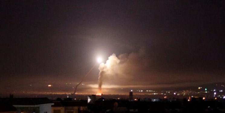 رهگیری چندین راکت توسط پدافند هوایی سوریه در ریف حماه