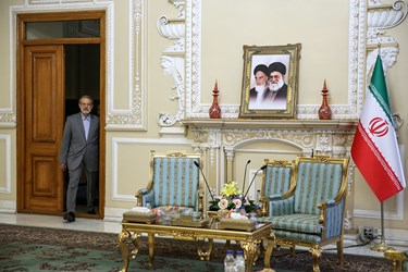 ورود علی لاریجانی رئیس مجلس شورای اسلامی به محل دیدار با نایب رئیس دفتر سیاسی جنبش حماس