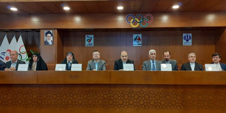 برگزاری نشست وزیر با روسای فدراسیون‌ها/صالحی‌امیری: اراده ما رفتن روی سکوهای المپیک است