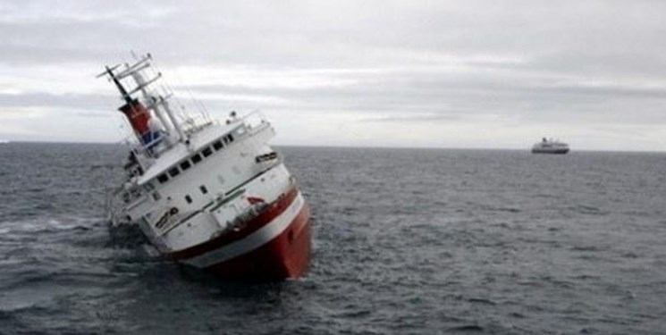 باکو: کشتی ایرانی در خزر غرق شد/ 9 نفر را نجات دادیم