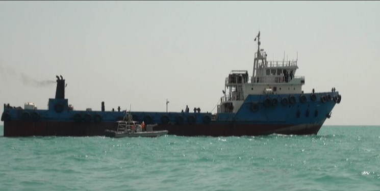 یک نفتکش چینی برای دور زدن تحریم‌های آمریکا علیه ایران تغییر نام داد