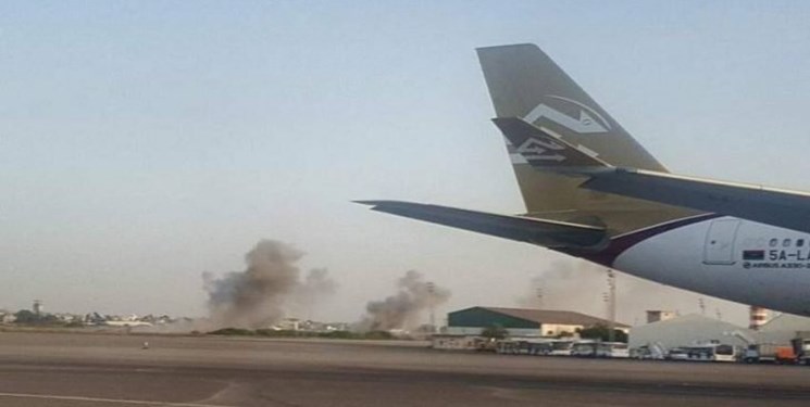 لیبی| نیروهای حفتر باز هم فرودگاه طرابلس را هدف قرار دادند