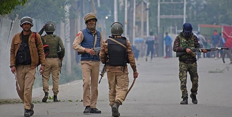 افزایش تدابیر امنیتی در کشمیر در آستانه نماز جمعه/ 152 زخمی در حملات نیروهای هندی