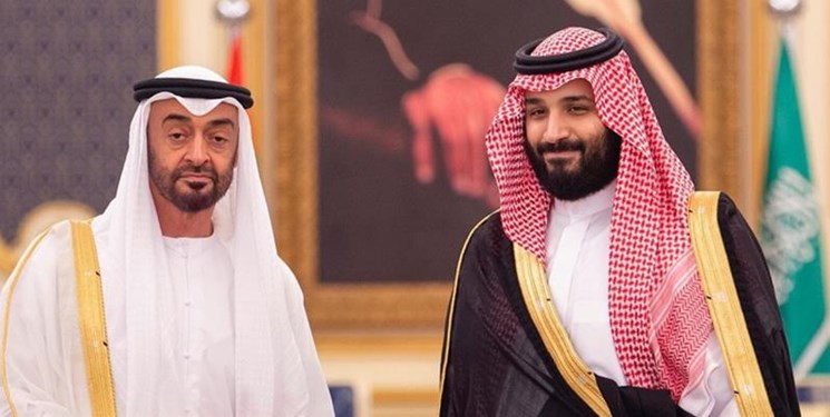 وزیر خارجه امارات بهبود روابط شیخ‌نشین‌ها با تل‌آویو را تأیید کرد