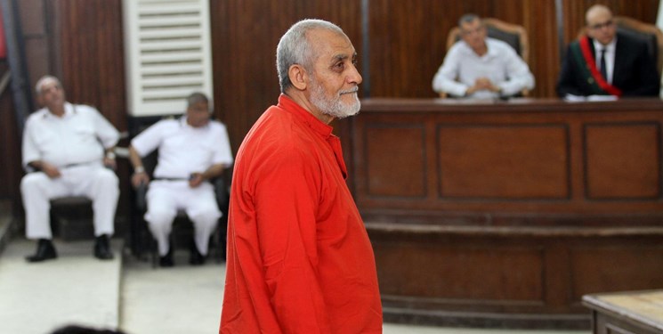 رهبر اخوان‌المسلمین مصر بار دیگر به حبس ابد محکوم شد