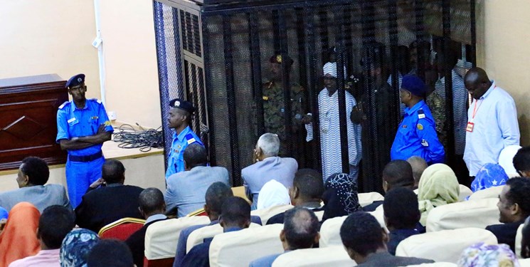 سودان تحویل البشیر به دادگاه لاهه را بررسی می‌کند