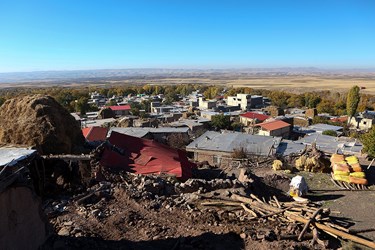 یک روز پس از زلزله آذربایجان 