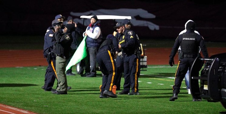 تیراندازی حین یک بازی فوتبال دانش آموزان در نیوجرسی دو مجروح برجا گذاشت