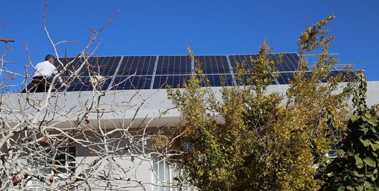 استفاده از نیروگاه‌های خورشیدی در ادارات سمنان