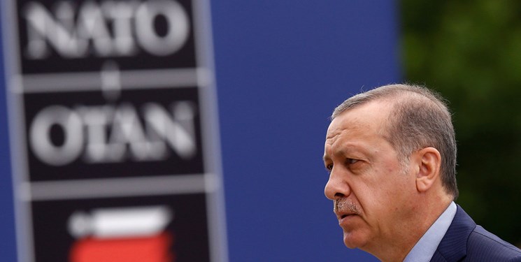 فشارهای ترکیه به ناتو برای «تروریستی» شناختن شبه‌نظامیان کُرد سوری