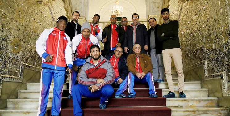 اعضای تیم ملی کشتی فرنگی کوبا در کاخ گلستان و موزه المپیک حضور یافتند
