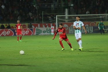 گزارش تصویری از برد پرگل پرسپولیس مقابل ذوب آهن