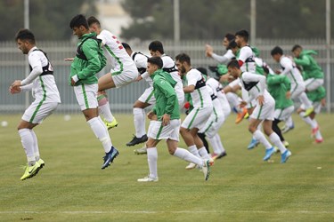 گزارش تصویری از تمرین تیم ملی امید در حضور وزیر ورزش و جوانان