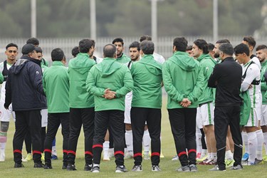 گزارش تصویری از تمرین تیم ملی امید در حضور وزیر ورزش و جوانان
