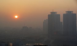 آلودگی هوا میهمان ناخوانده پنج شهر خوزستان/ کودکان و سالمندان در خانه بمانند