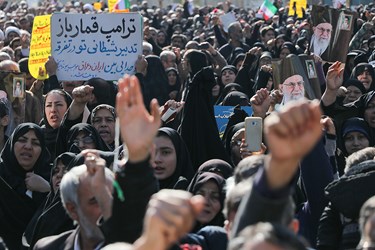 راهپیمایی دفاع از«اقدامات مقتدرانه سپاه» در شیراز