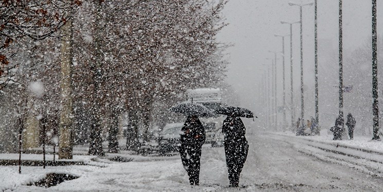 آسمان برفی و هوای مشهد پاک است