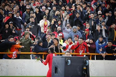 گزارش تصویری از برد پرسپولیس مقابل تراکتور در ورزشگاه آزادی