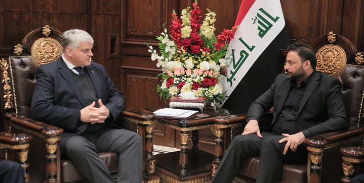 معاون رئیس پارلمان عراق: با دولت در حال هماهنگی برای اجرای مصوبه اخراج نظامیان خارجی هستیم