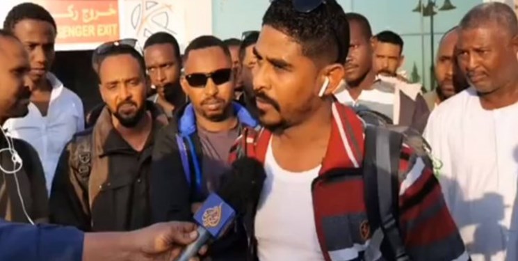 رسوایی برای امارات/80 جوان سودانی فریب خورده از لیبی به کشورشان بازگشتند